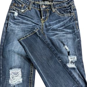 Twentyone Black. Rue 21